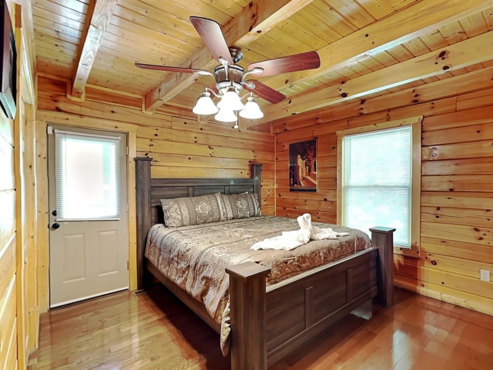 Take It Easy House in Pigeon Forge