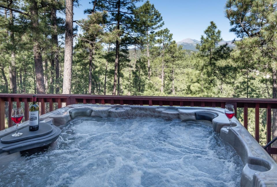 Natural landscape, Hot Tub, Balcony/Terrace, Mountain view