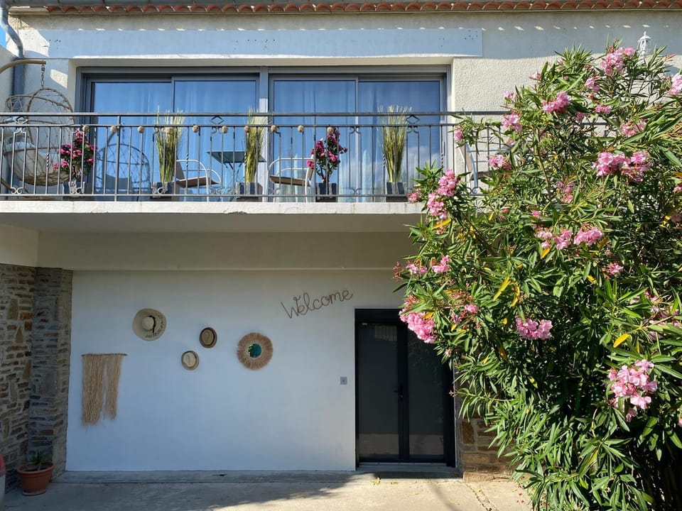 Property building, Spring