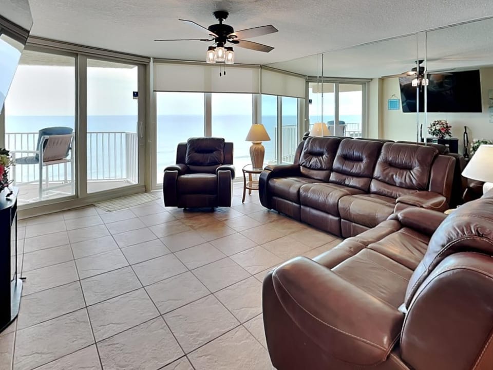 TV and multimedia, Balcony/Terrace, Living room, Seating area, Sea view