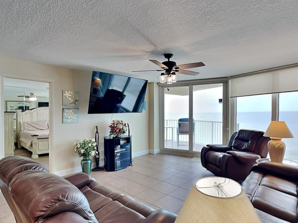 TV and multimedia, Balcony/Terrace, Living room, Seating area, Sea view