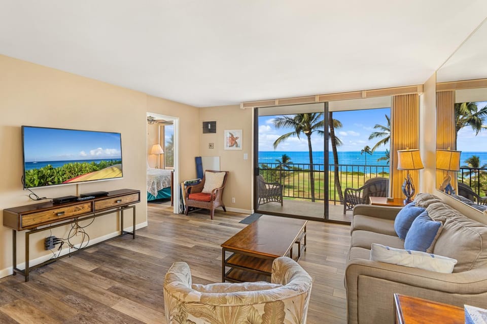 TV and multimedia, Balcony/Terrace, Living room, Seating area, Sea view, furniture