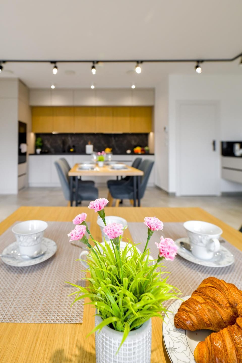 Kitchen or kitchenette, Kitchen or kitchenette