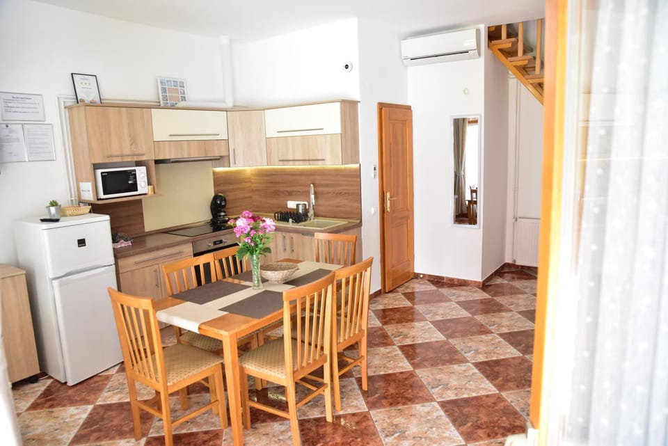 Bremi Apartman Fonyódliget House in Hungary