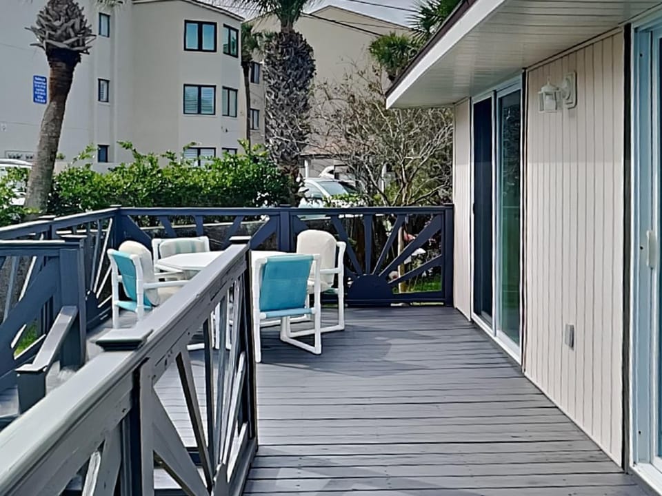 Balcony/Terrace, Seating area, furniture