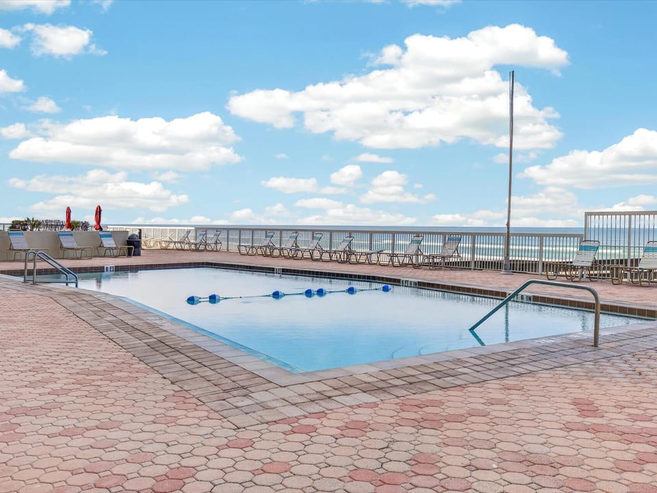 Shores Club 505 Apartment in Daytona Beach Shores