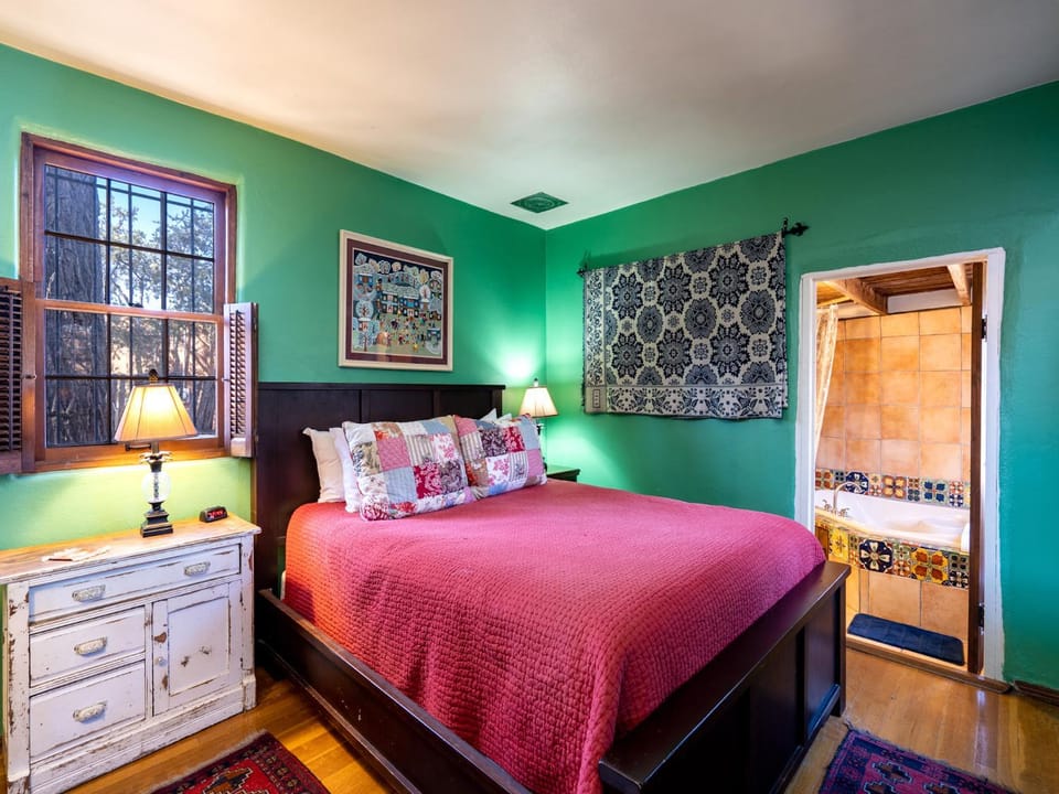 Bed, Bathroom, Bedroom, furniture