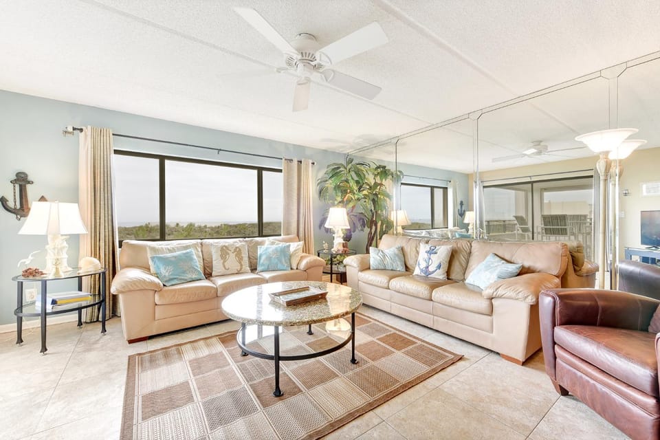Natural landscape, View (from property/room), Living room, Seating area, furniture