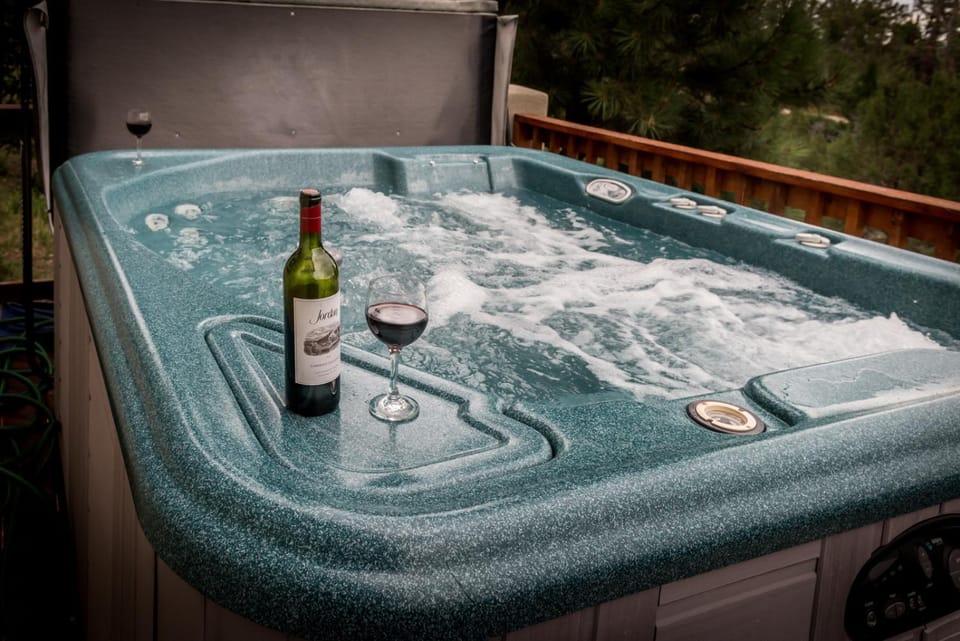 Natural landscape, Garden, Hot Tub