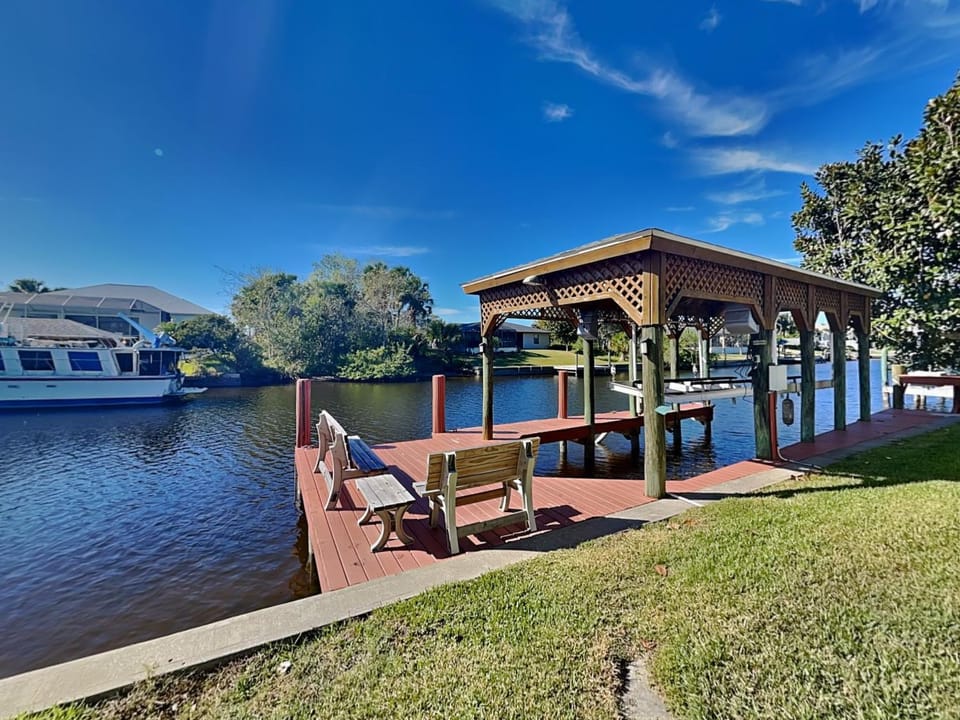 Fishing, Garden, Seating area, River view