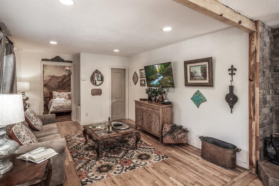 TV and multimedia, Living room, Bedroom, furniture