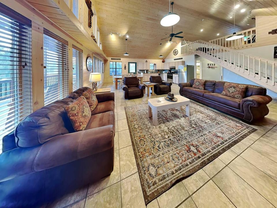 Kitchen or kitchenette, Living room, Seating area, furniture