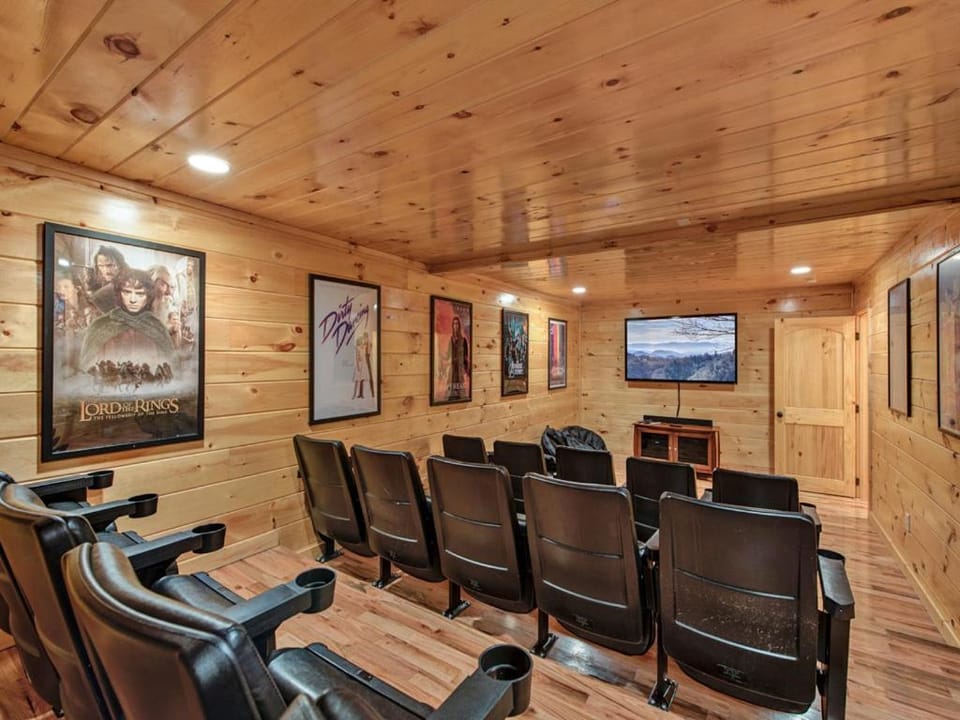 Parkside Lodge House in Gatlinburg