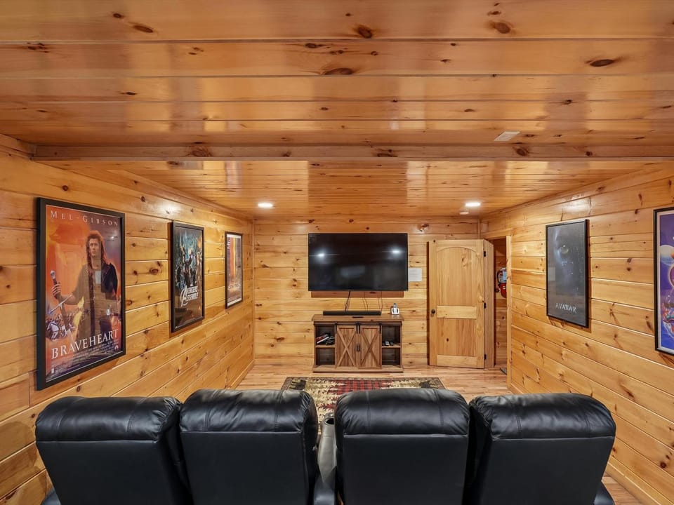 TV and multimedia, Living room, Seating area, furniture