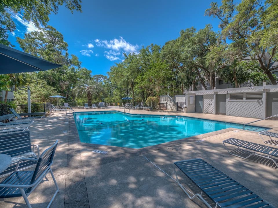 Garden, Seating area, Swimming pool