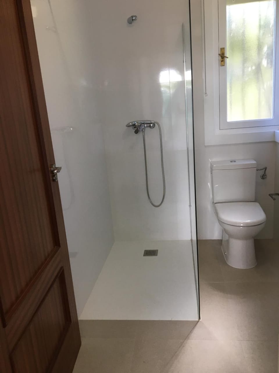 Casa con Jardín con 2 alojamientos, con jardines no compartidos y aparcamiento privado House in Cantabria
