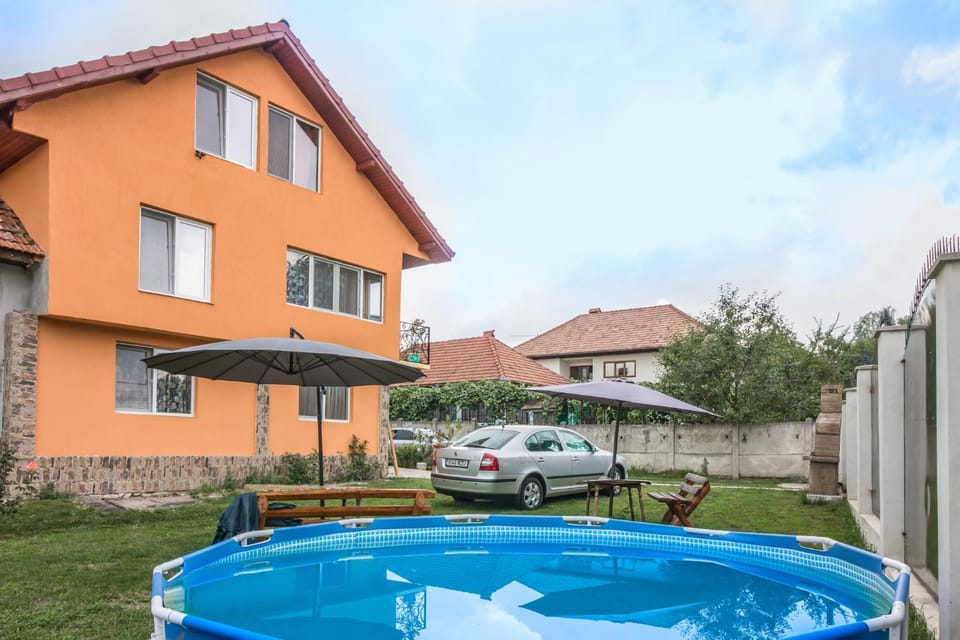 Property building, Day, Summer, On site, Swimming pool