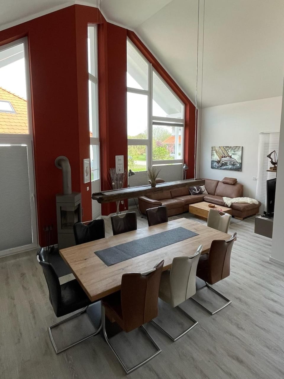 Living room, Dining area