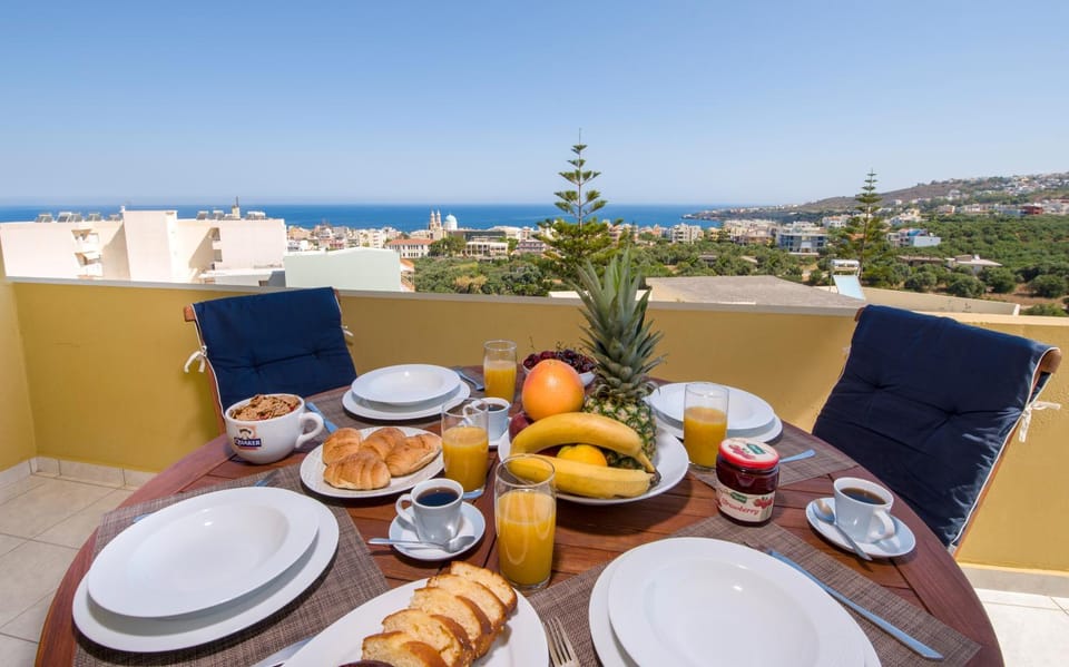 View (from property/room), Balcony/Terrace