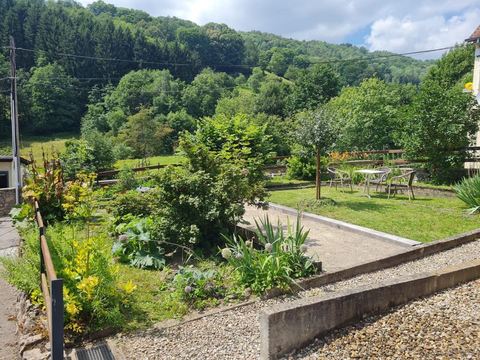 Garden, Garden view