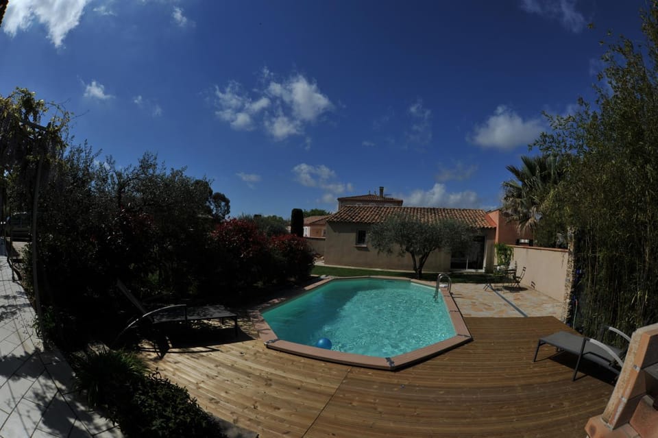 View (from property/room), Pool view
