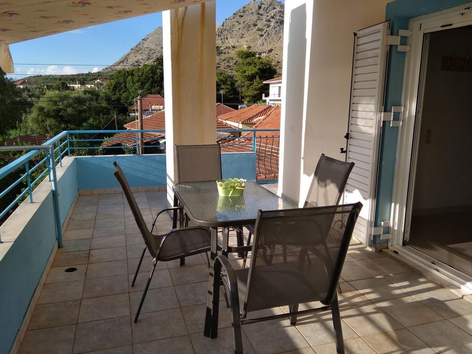 Valta's Room Apartment in Peloponnese, Western Greece and the Ionian