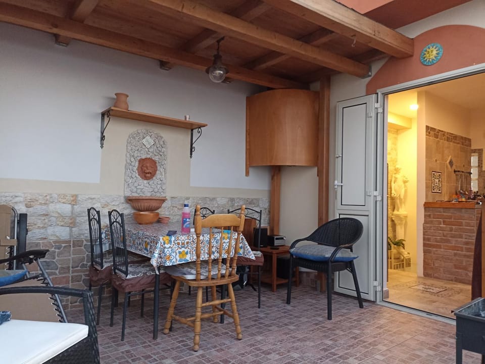 Torre Vallelunga House in Sicily