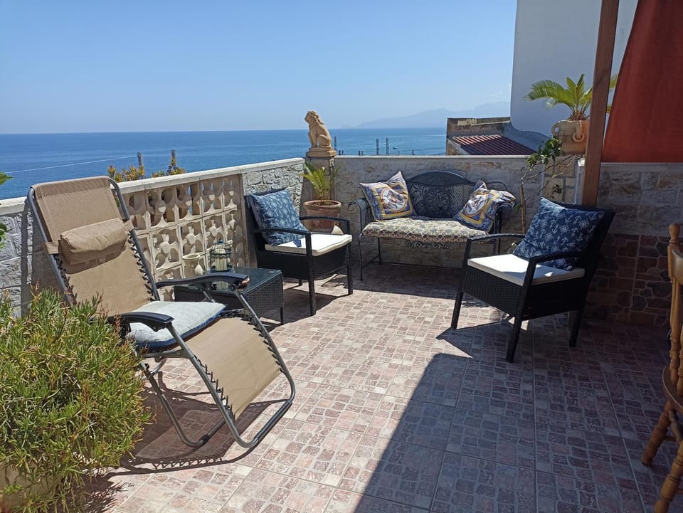 Torre Vallelunga House in Sicily