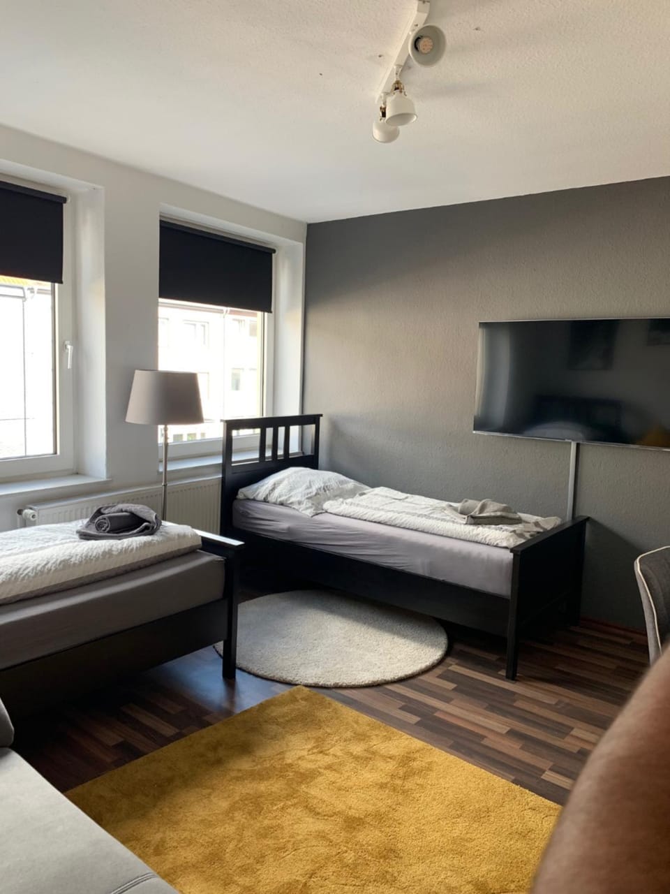 TV and multimedia, Living room, Seating area, Dining area, Bedroom