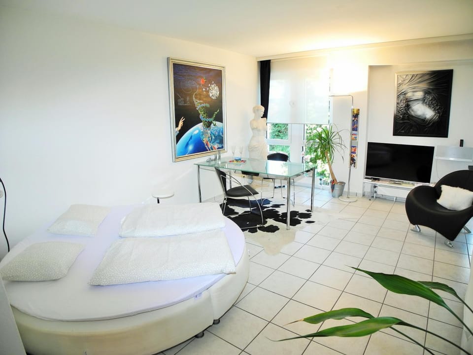 Living room, Bedroom
