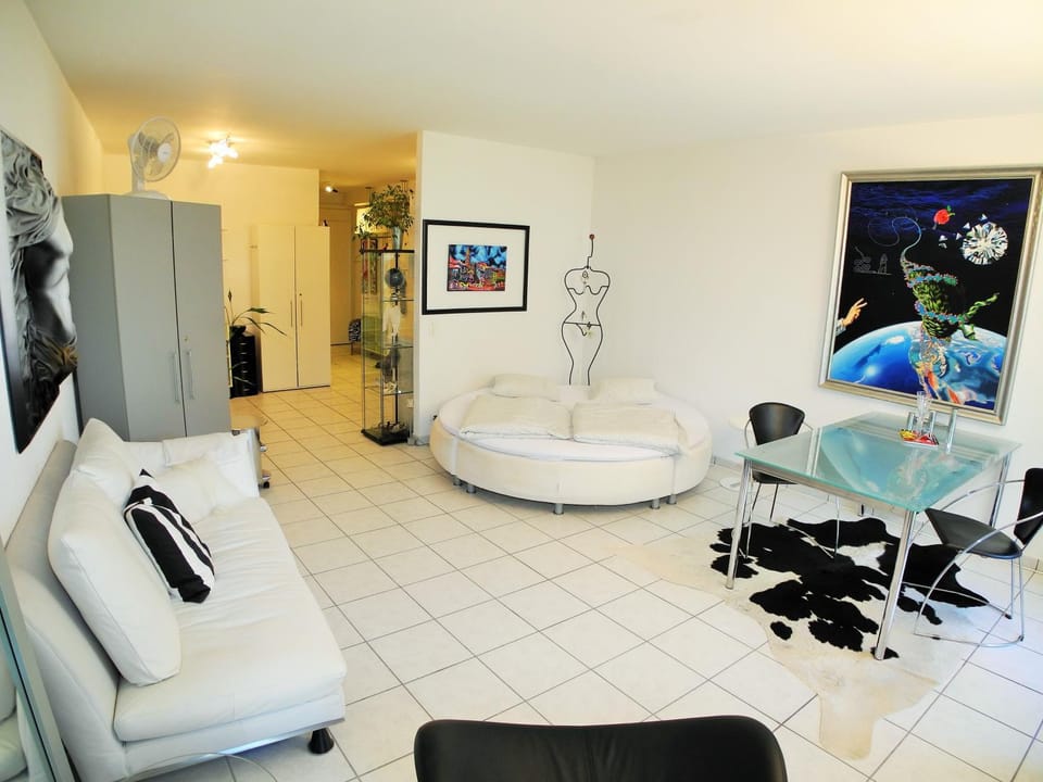 Living room, Bedroom