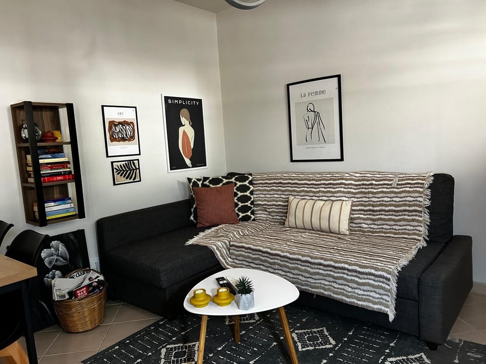 Living room, Seating area