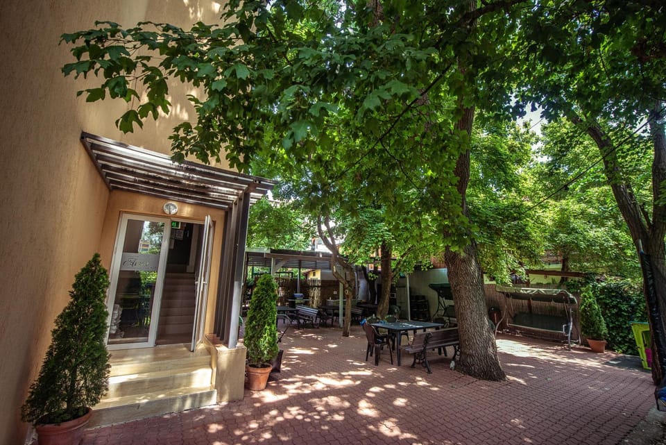 Inner courtyard view