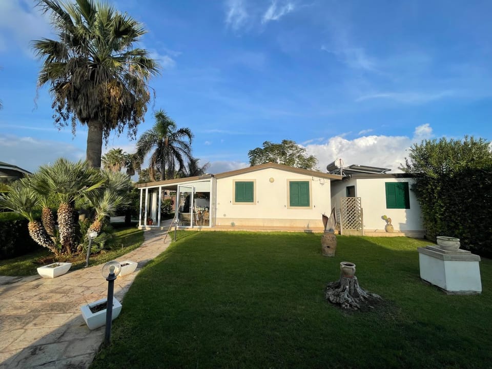 Property building, Garden, Garden view