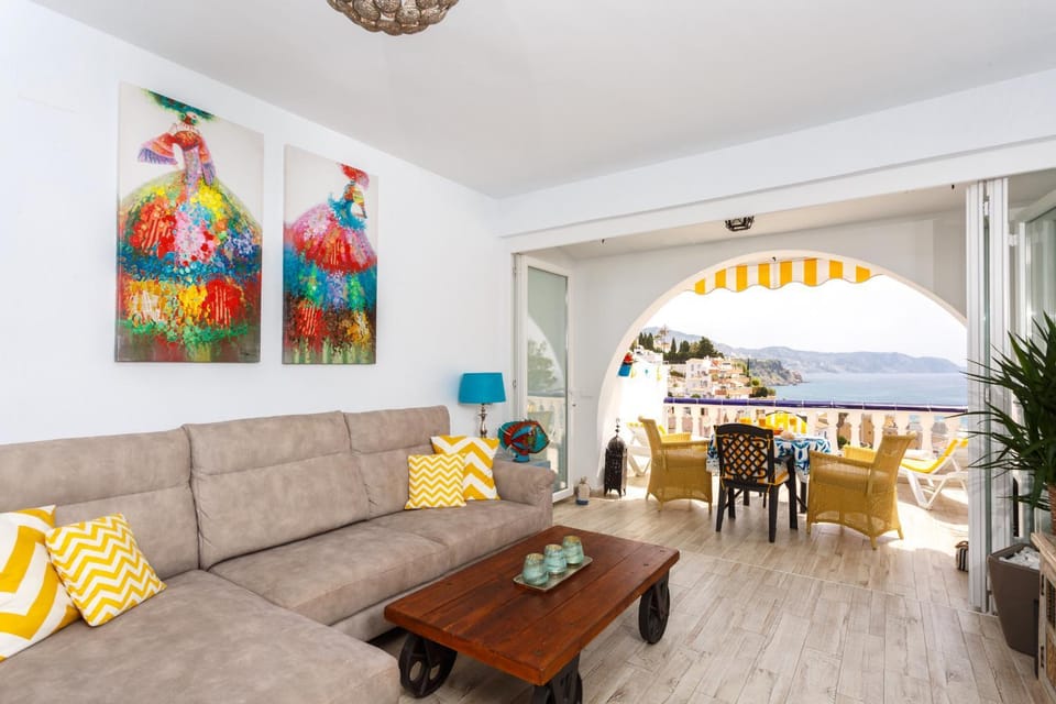 Alamar 1 Burriana House in Nerja