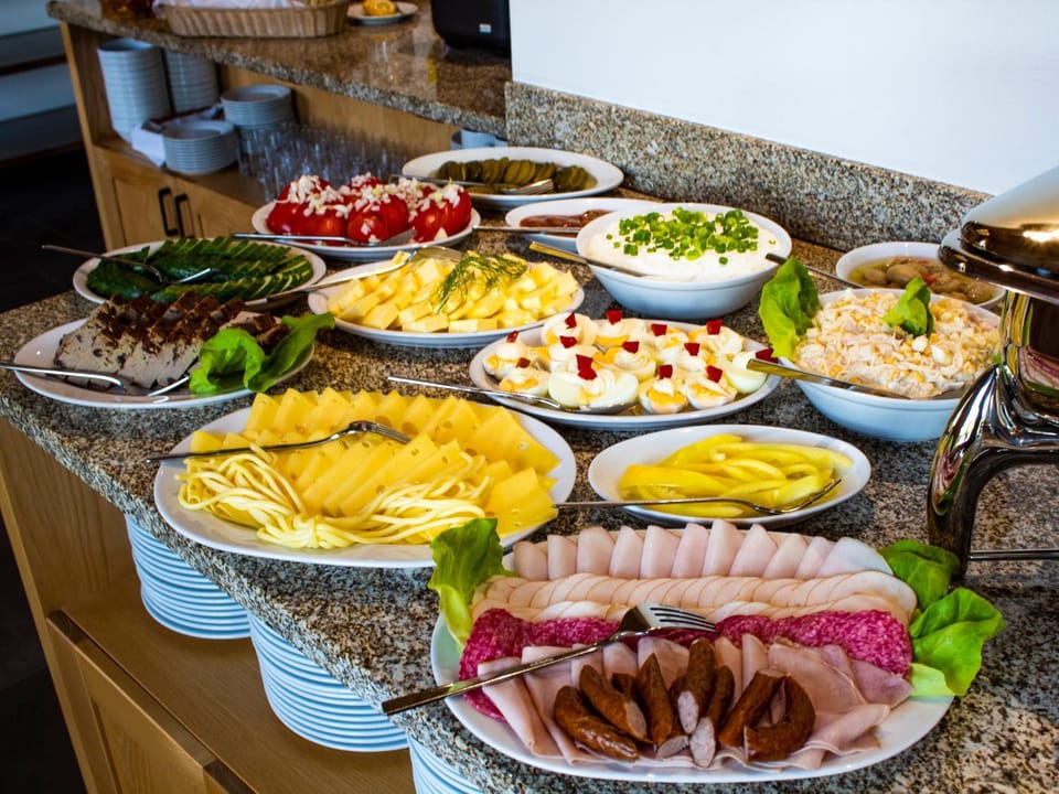 Food and drinks, Food, Breakfast, Buffet breakfast, Drinks
