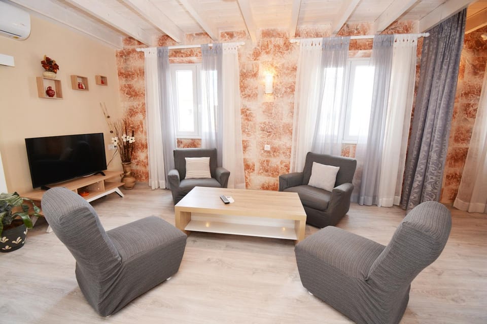 Elpida's House Apartment in Corfu