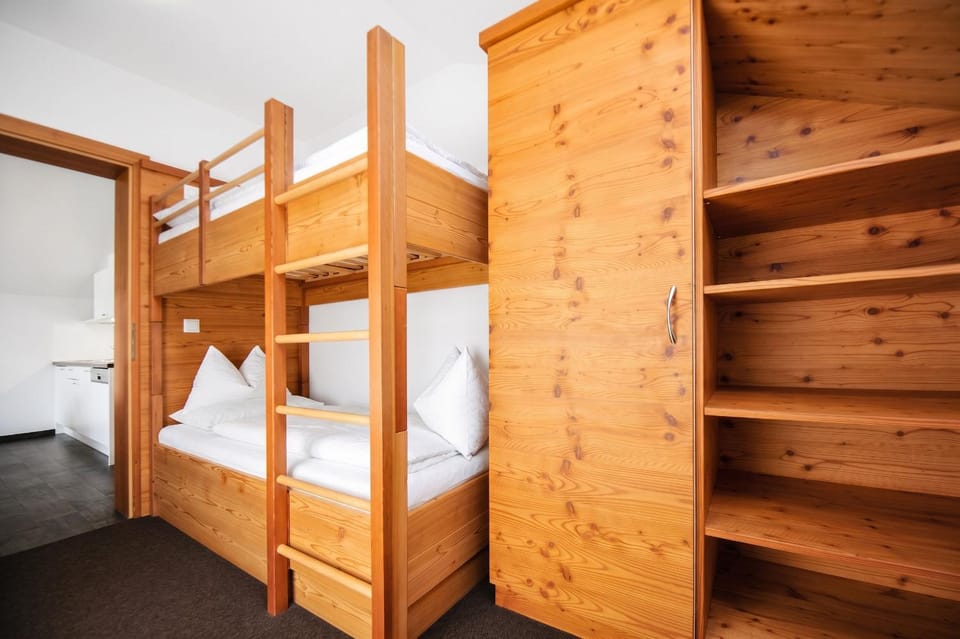 bunk bed