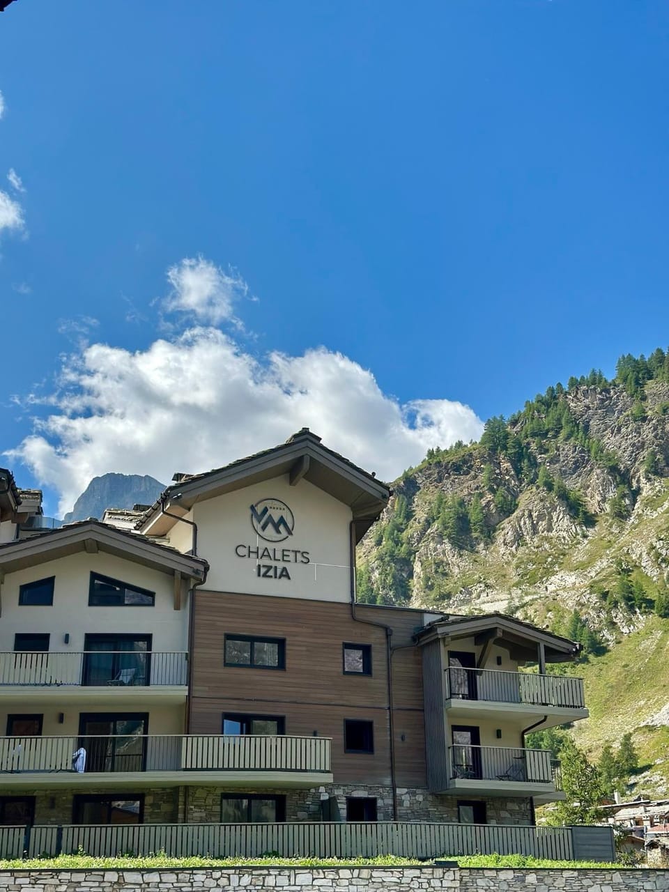 Property building, Natural landscape, Mountain view