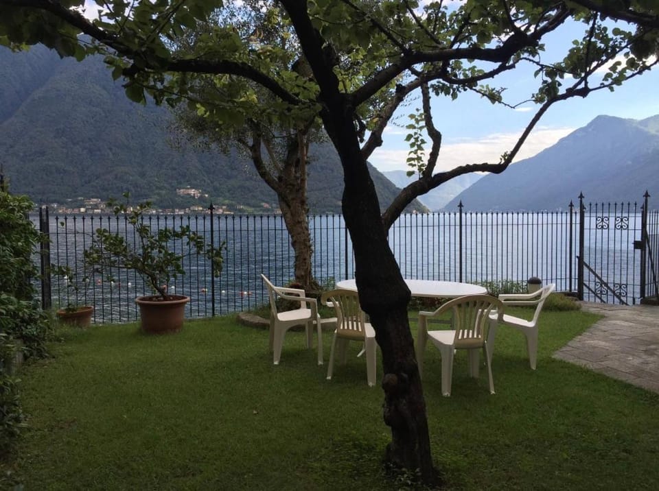 DELICIOUS APARTMENT ON LAKESIDE Apartment in Tremezzina