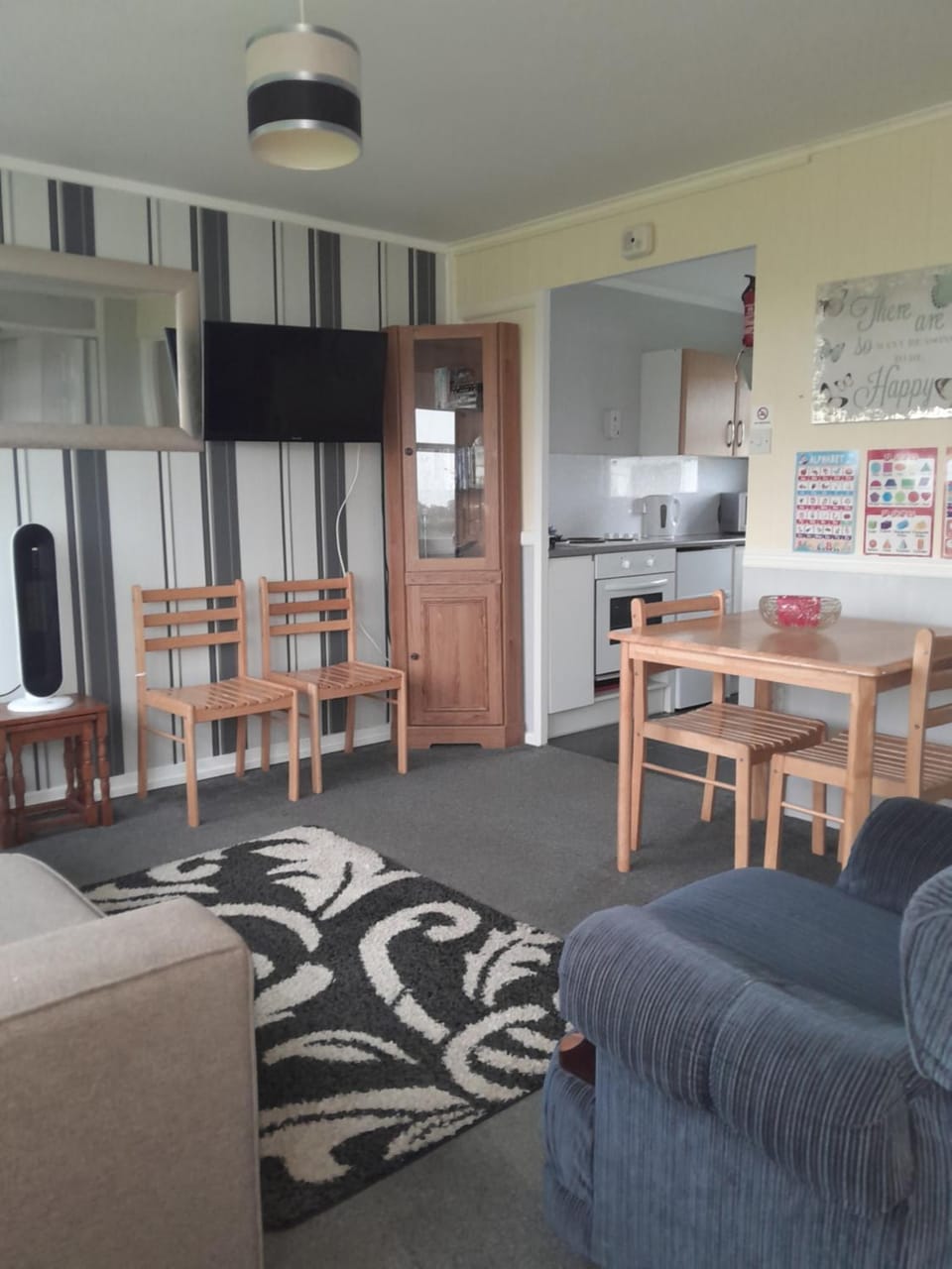 Living room, Dining area