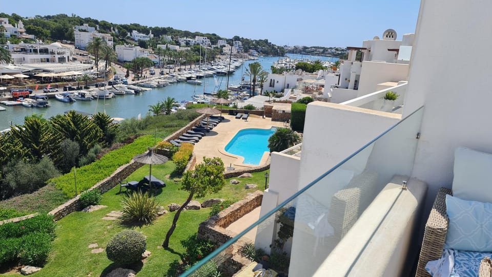 Balcony/Terrace, Pool view