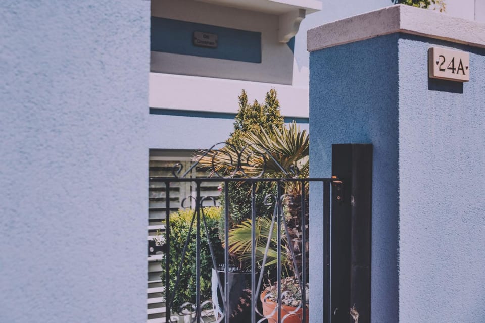Urban Chic Apartment in Eastbourne
