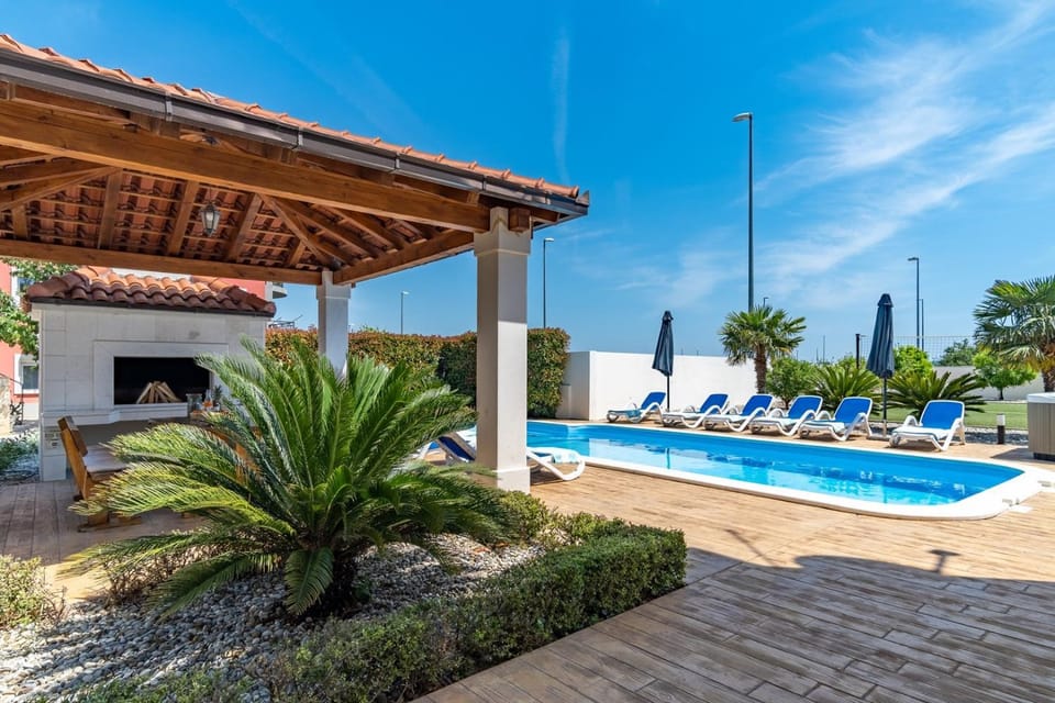 Garden view, Pool view