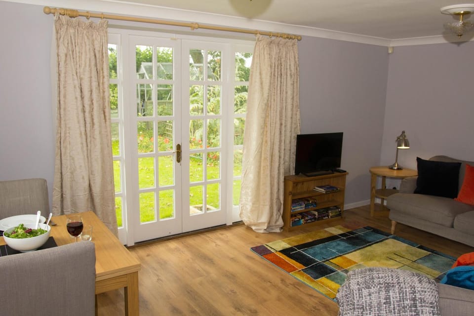 Shaftesbury Modern Annexe Apartment in North Dorset District