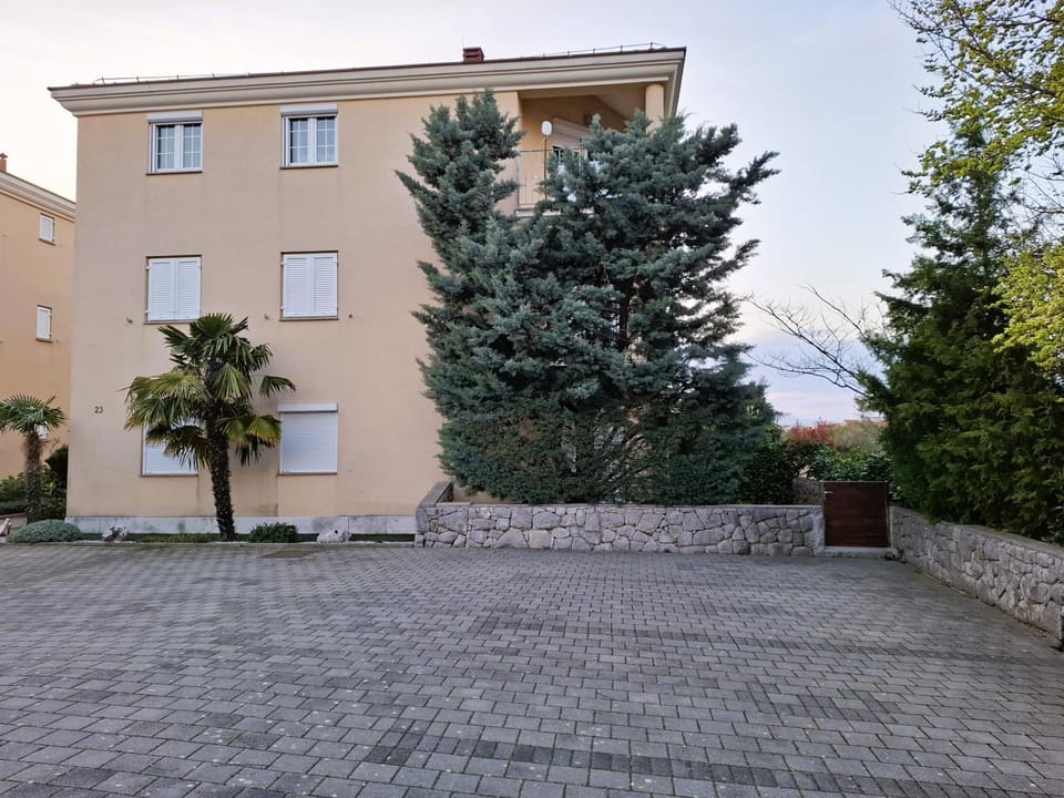Apartment Camellia Apartment in Primorje-Gorski Kotar County
