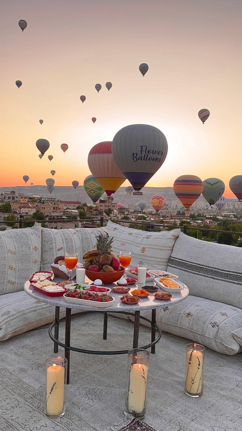 Day, Natural landscape, Balcony/Terrace, Food and drinks, Food