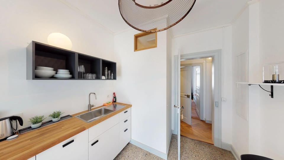 Kitchen or kitchenette