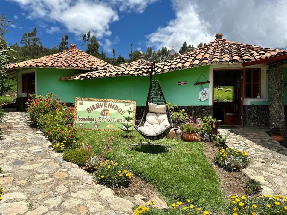 Tullpa Rumy Lodge Bed and Breakfast in Ancash, Peru