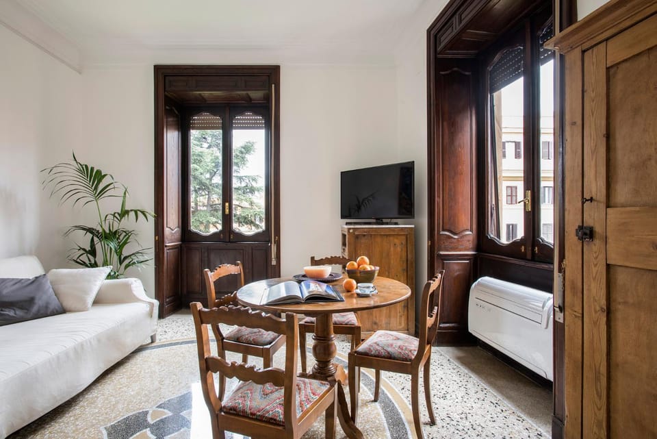 Living room, Photo of the whole room, Seating area